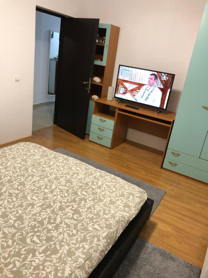 Апартаменти Apartament Antoaneta Ришнов Екстер'єр фото